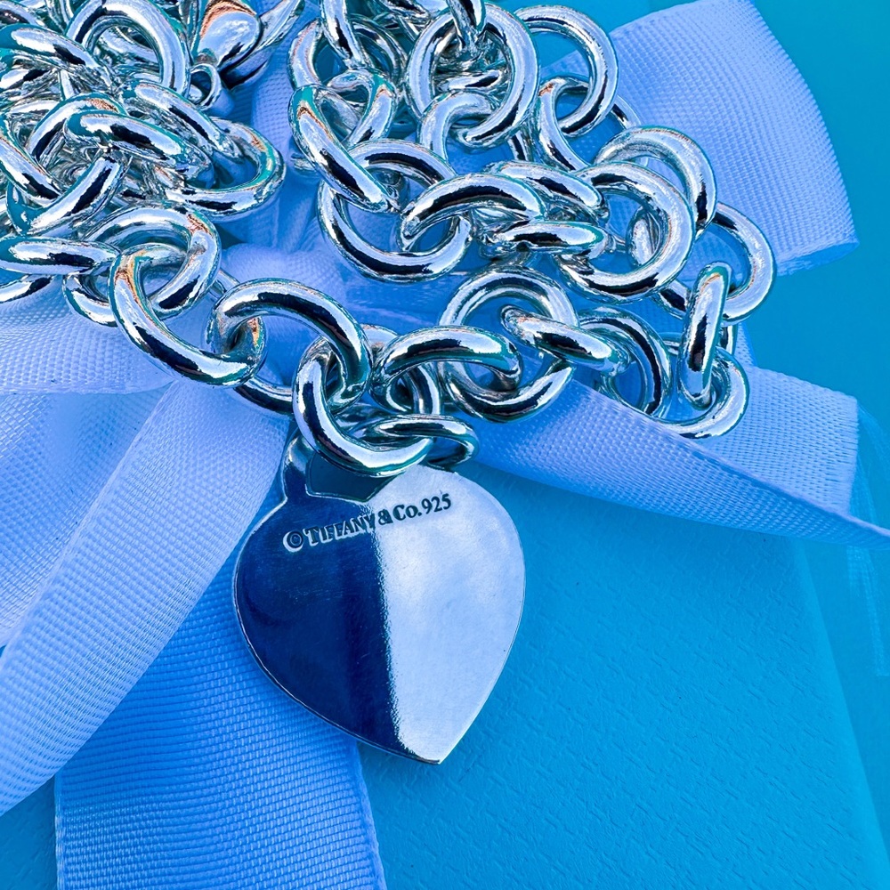 Tiffany & Co Heart Tag Necklace in Sterling Silver - Picture 4 of 8